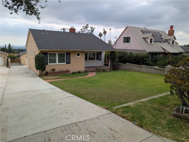 Building Photo - 1108 E Altadena Dr
