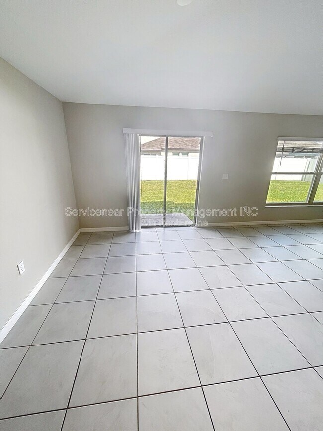 Building Photo - 10344 Alder Green Dr