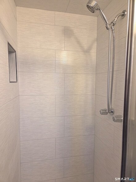 Building Photo - 70 Strawberry Hill Ave