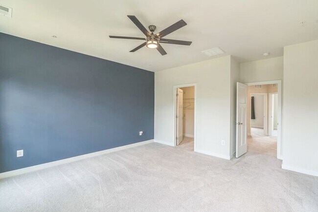 Building Photo - 16705 Tortola Dr