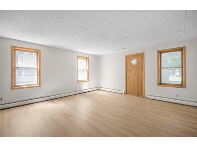 Building Photo - 857 Bradley Ave