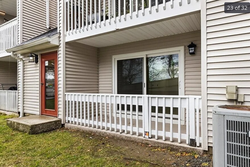 Building Photo - 15 Bower Rd