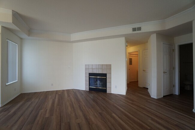 Building Photo - 3770 Strawberry Field Grove