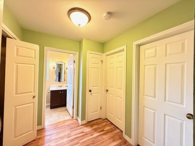 Building Photo - 301 Quail Meadow Dr