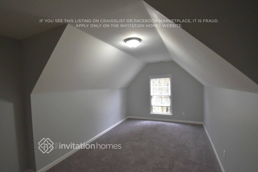 Building Photo - 1201 Regiment Ct NW