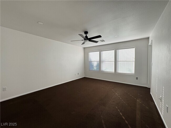 Building Photo - 9501 Ironsend St