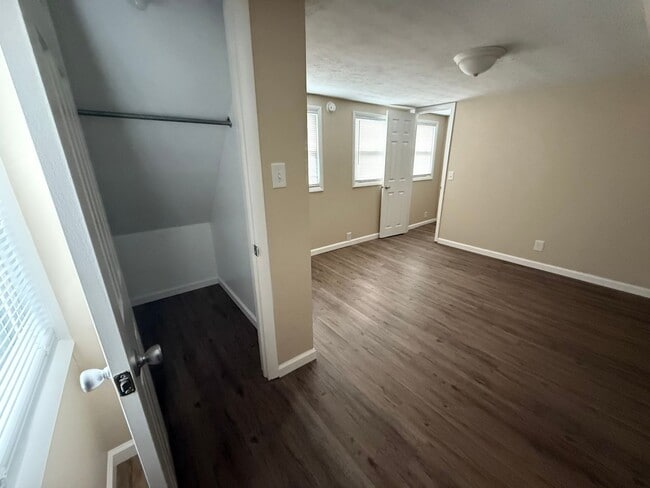 Building Photo - 223 S McKinley Ave