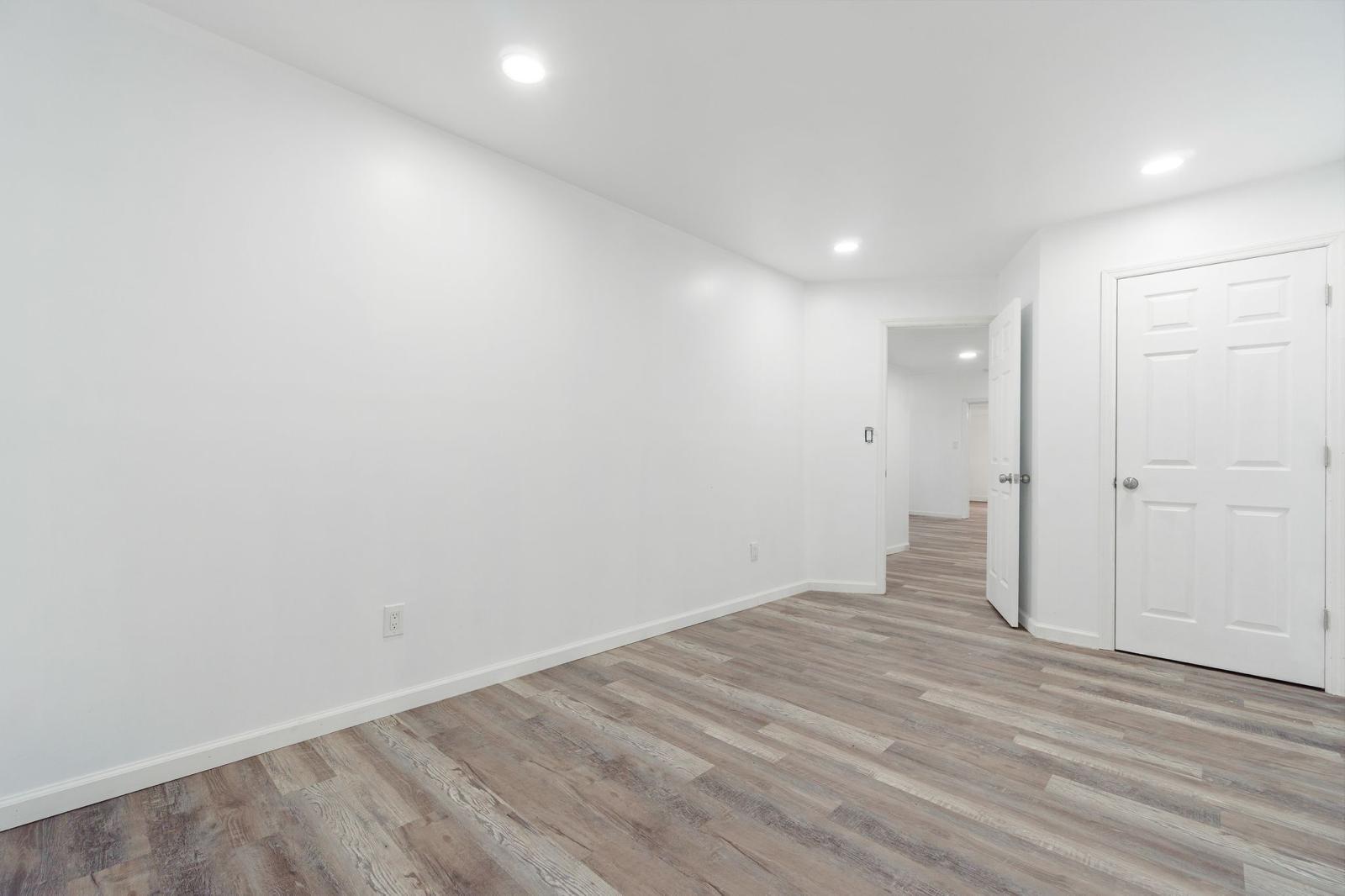 Building Photo - 130 Elmwood Ave