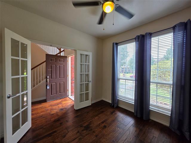Building Photo - 1701 Balboa Ln