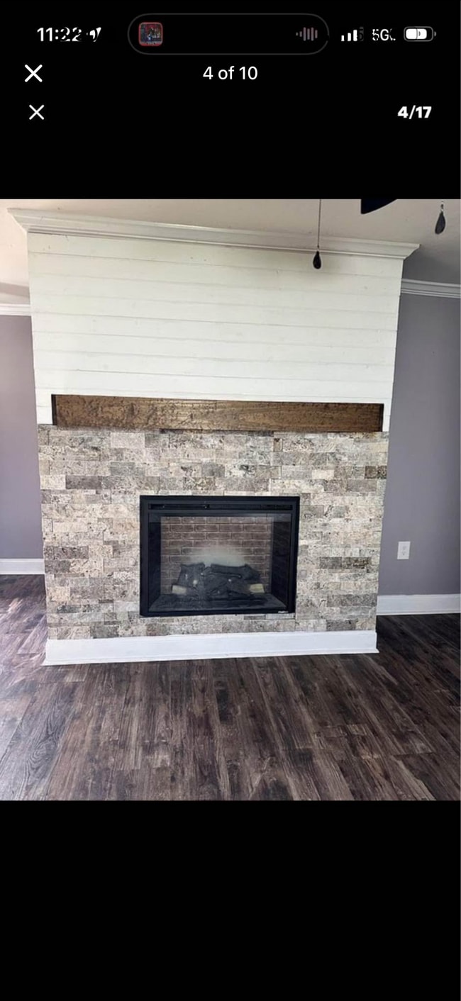 Building Photo - 120 7th St