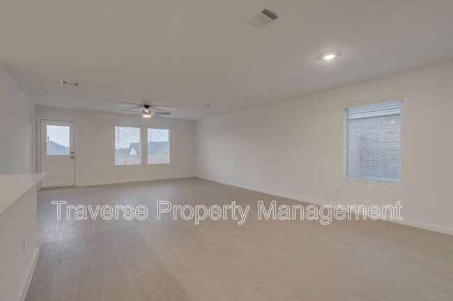 Building Photo - 2700 Wispy Crk Dr