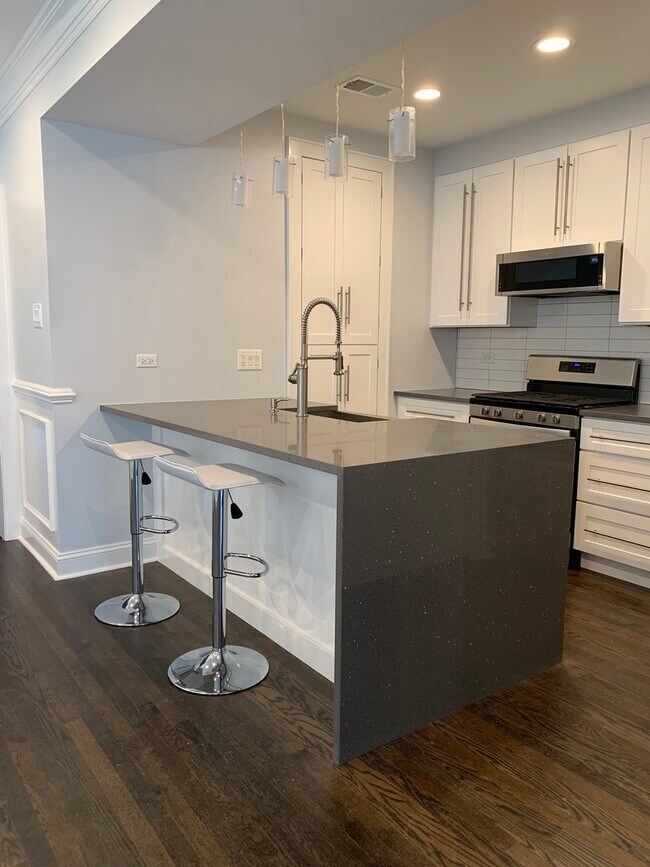 Building Photo - 3929 N Whipple St