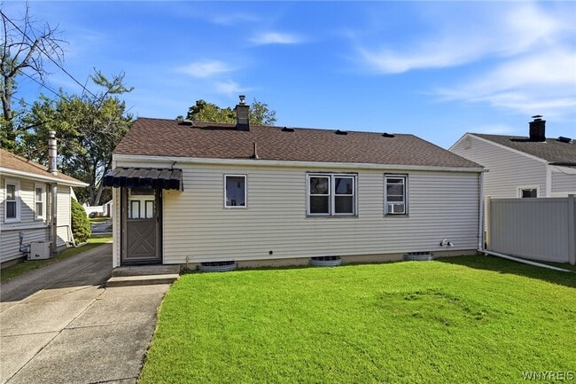 Building Photo - 66 Cleveland Dr