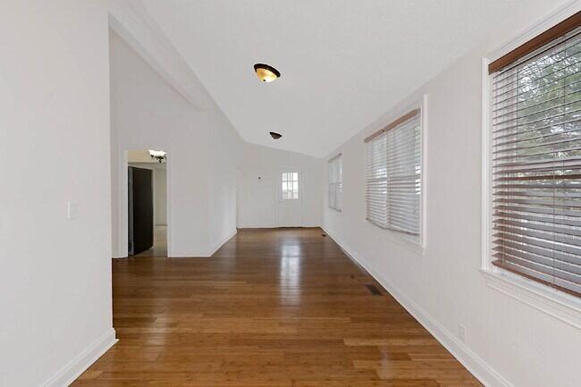 Building Photo - 1601 18th St