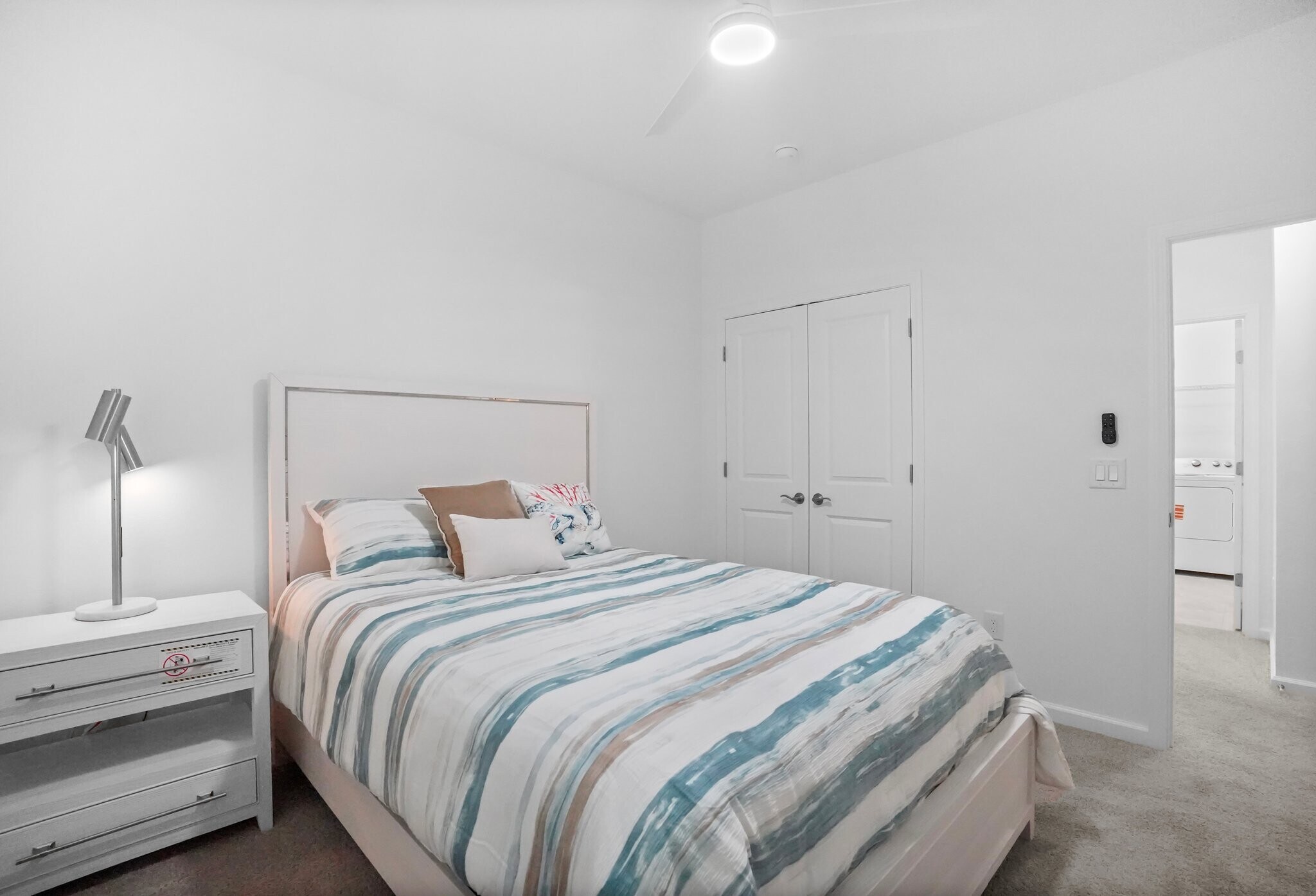 Building Photo - 9400 Daydream Dr