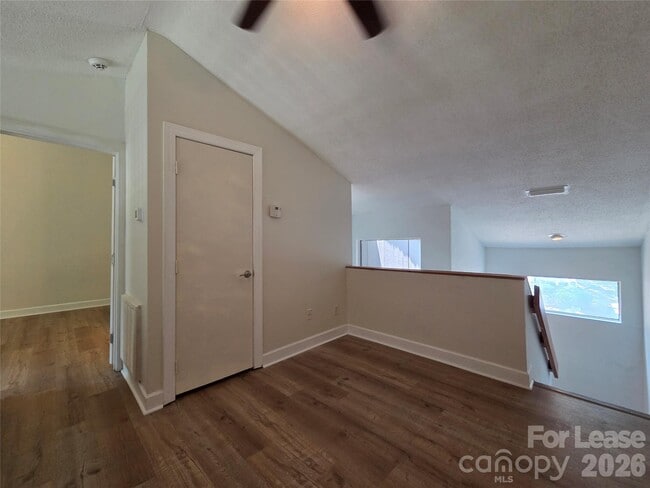 Building Photo - 23 Longbow Ct