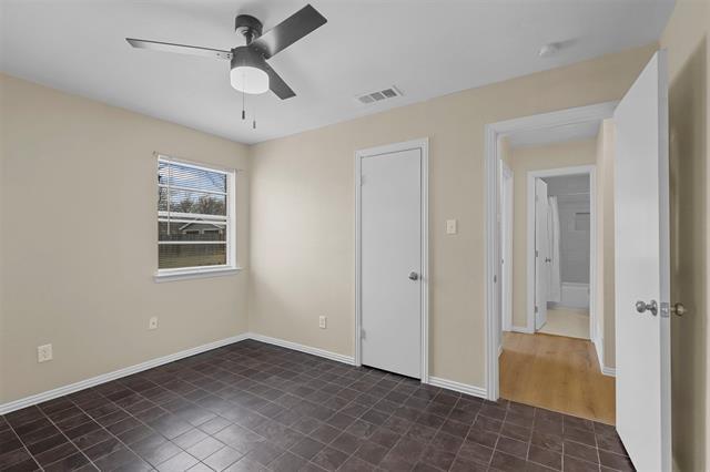 Building Photo - 2801 Skyline Dr