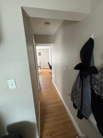 Hallway - 33 Adams St