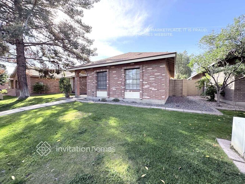 Building Photo - 222 N Heritage Dr