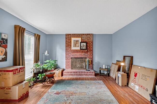 Building Photo - 15927 Eastcape Dr
