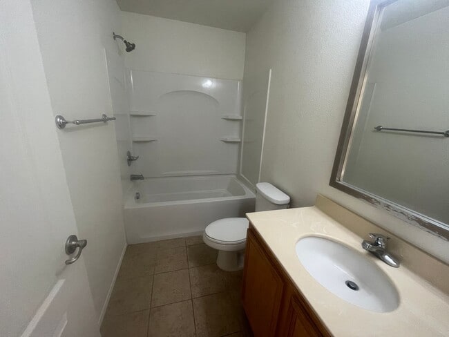 Building Photo - 2 Story-Single Family Home Located in Providence