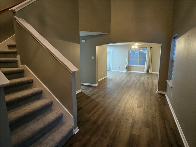 Building Photo - 19411 Ambrosia Falls Dr