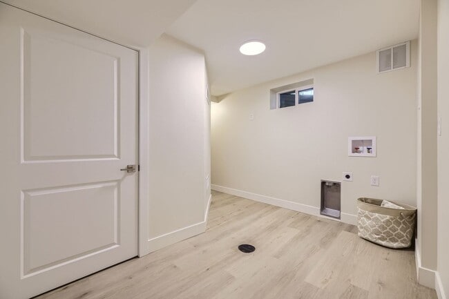 Building Photo - 1505 Findlay Way