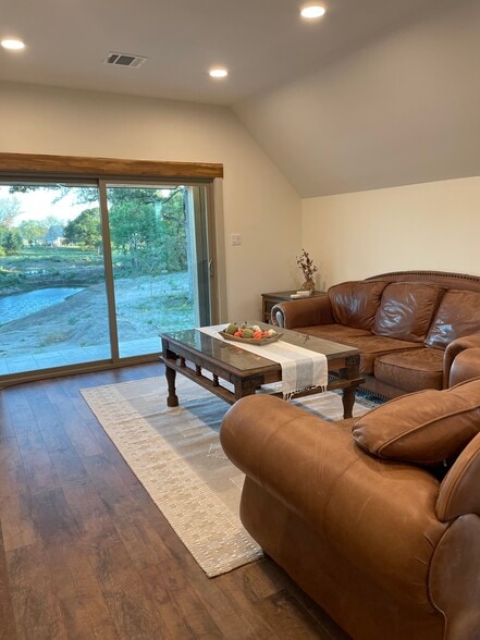 Building Photo - 11320 County Road 244