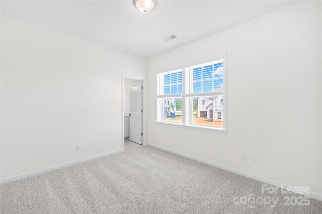 Building Photo - 9008 Catboat St