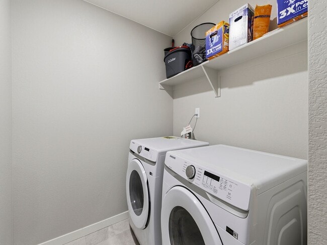 Building Photo - Newer 3-Bedroom Home with Fenced Yard, A/C, Attached Garage!