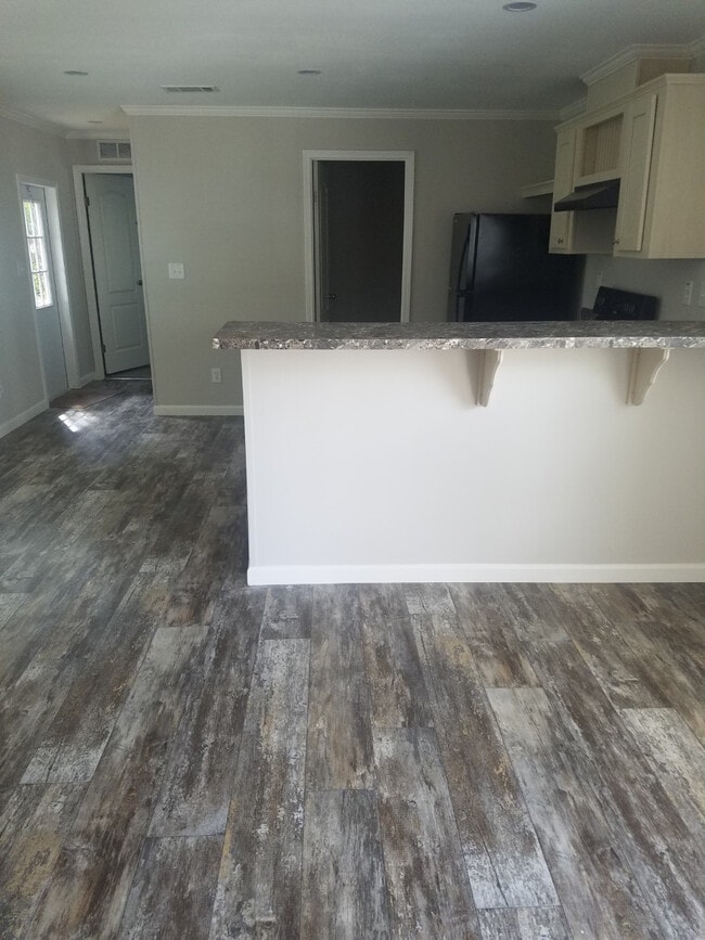 Building Photo - Cliftwood Mobile Home Park