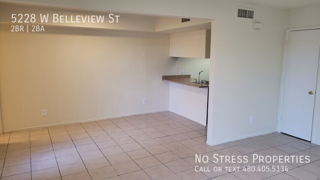 Building Photo - 2 Bed Town Home at 53rd Ave & McDowell Rd!