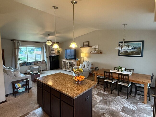 Building Photo - ~ APPLICATIONS PENDING ~ 4 Bedroom, 3 Bath...