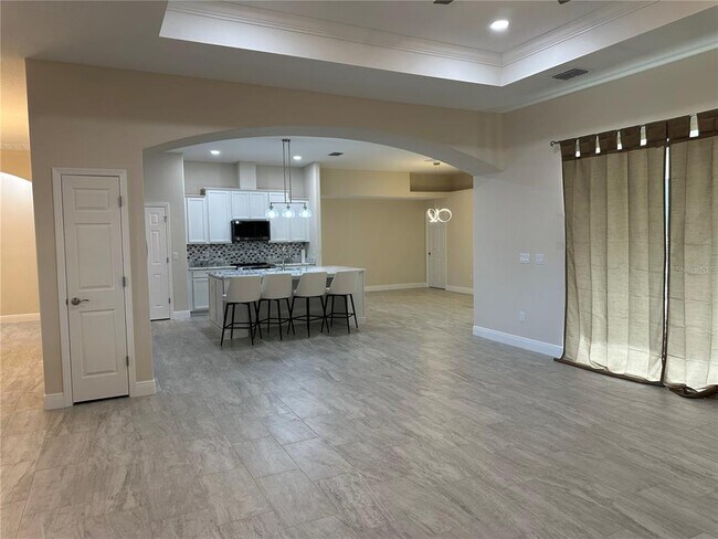 Building Photo - 5780 N Lena Dr