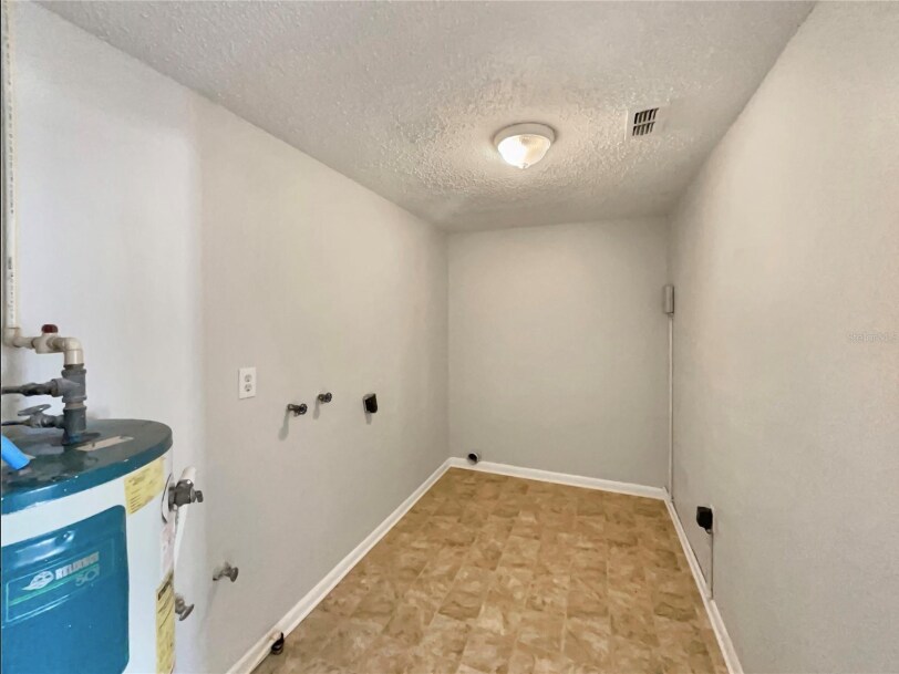 Building Photo - 1714 Sanchez Ave