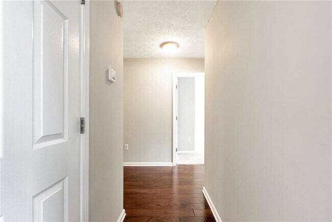 Building Photo - 1480 Ridgemill Terrace NE
