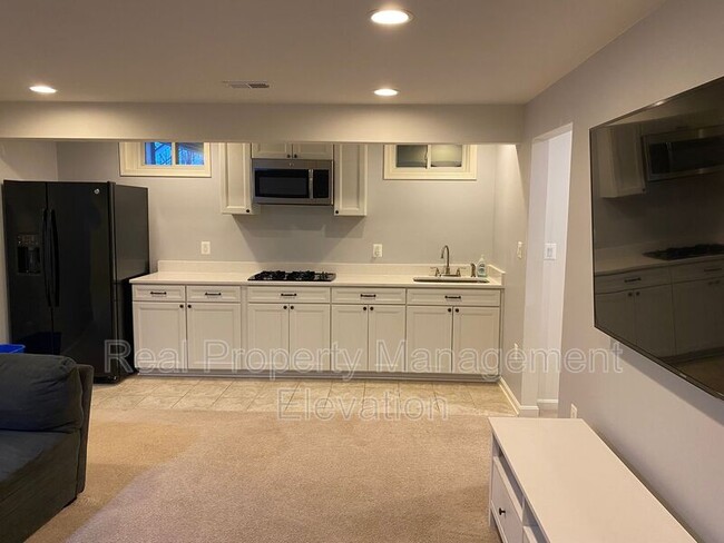 Building Photo - 779 Mcguire Cir