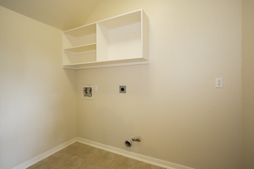 Building Photo - 7714 Danehill Dr