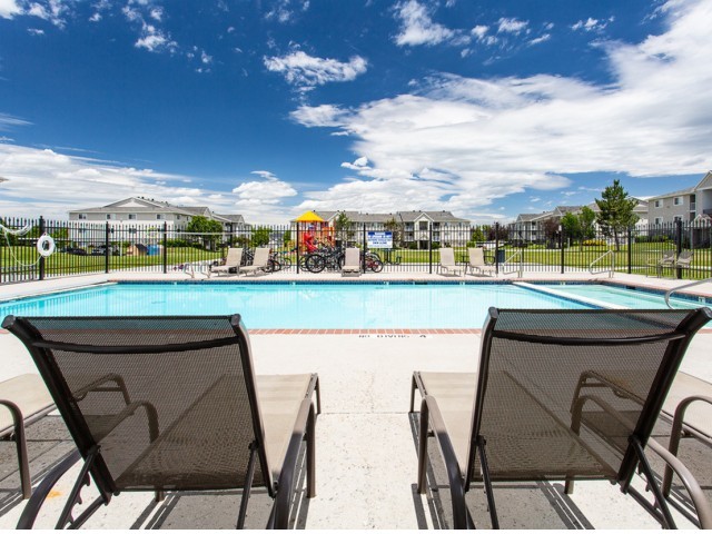 Unwind at the Pool/Year-Around Jacuzzi