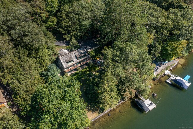 Building Photo - 21 Echo Dr