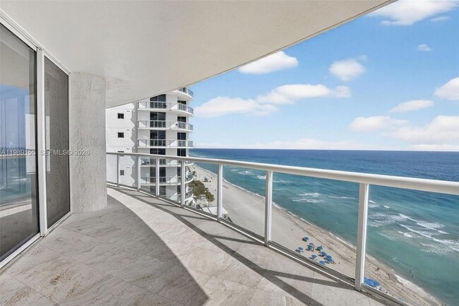 Building Photo - 18671 Collins Ave