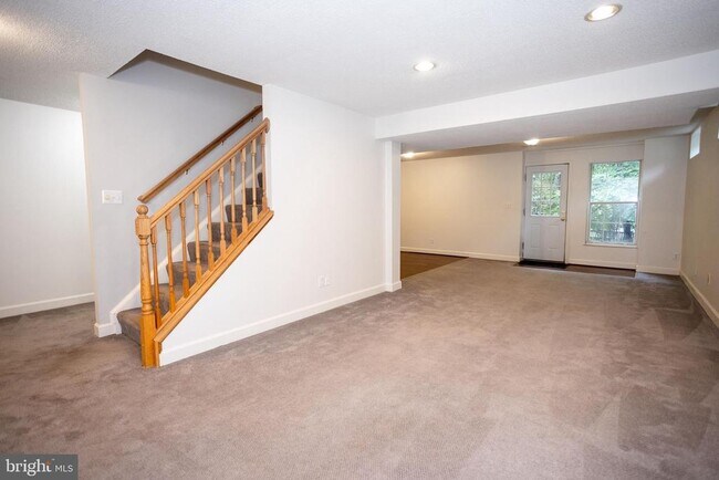Building Photo - 13076 Dove Tree Ct