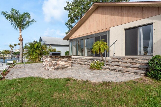 Building Photo - 6340 Garland Ct