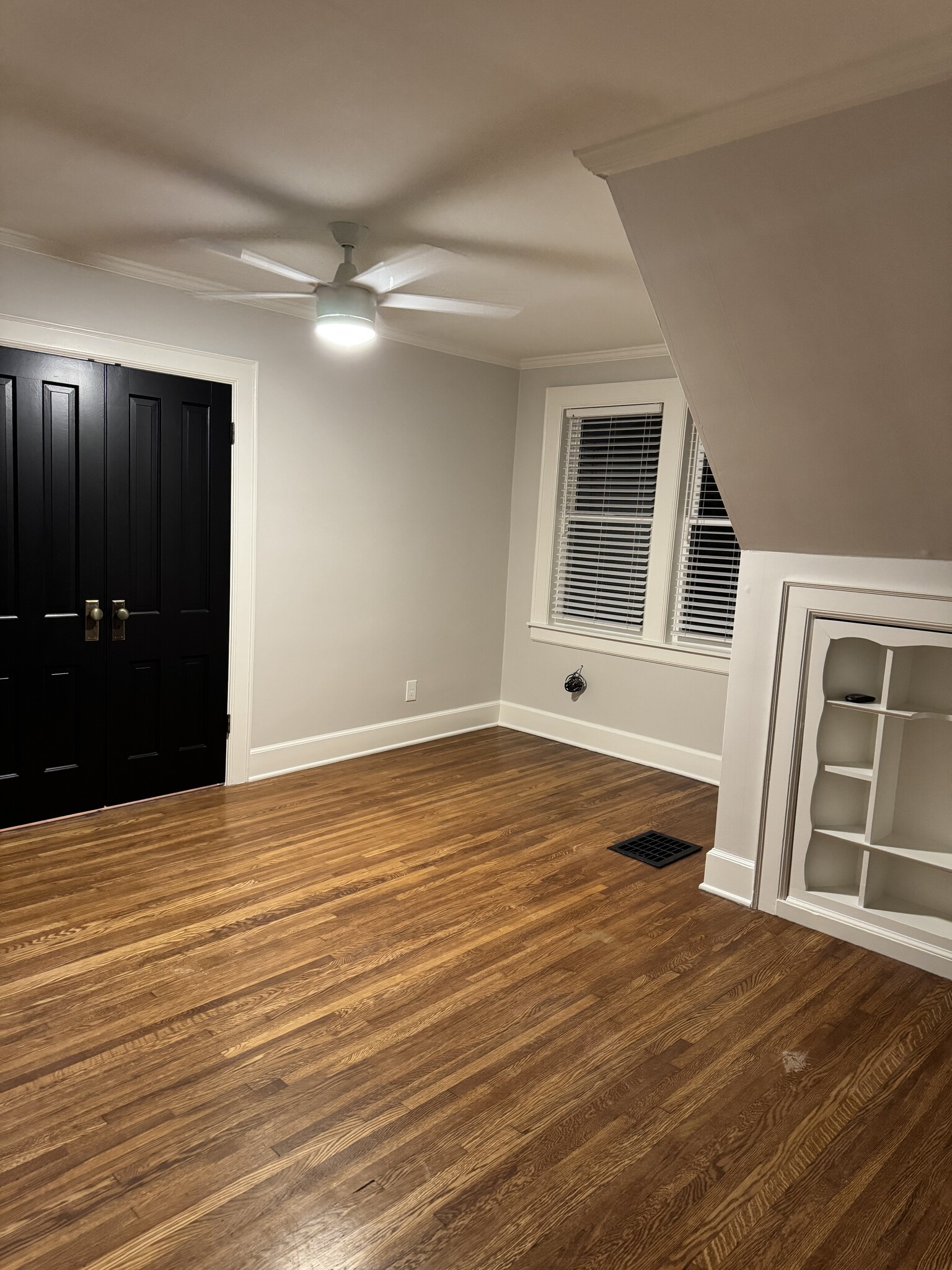 Third floor bedroom 1 and closet - 1049 Franklin Ave