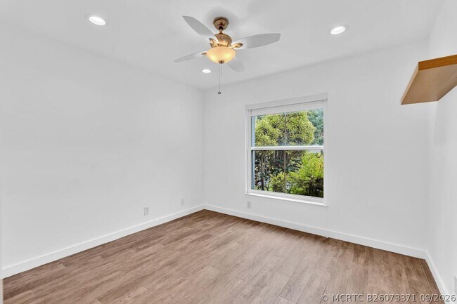 Building Photo - 3307 SW 49th St