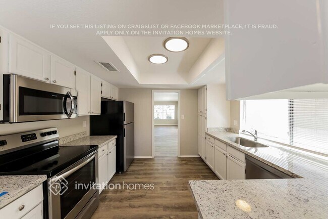 Building Photo - 4427 W Morrow Dr