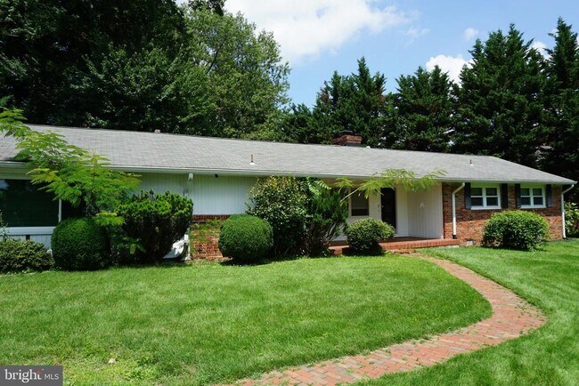 Primary Photo - 1306 Saluja Hill Ct