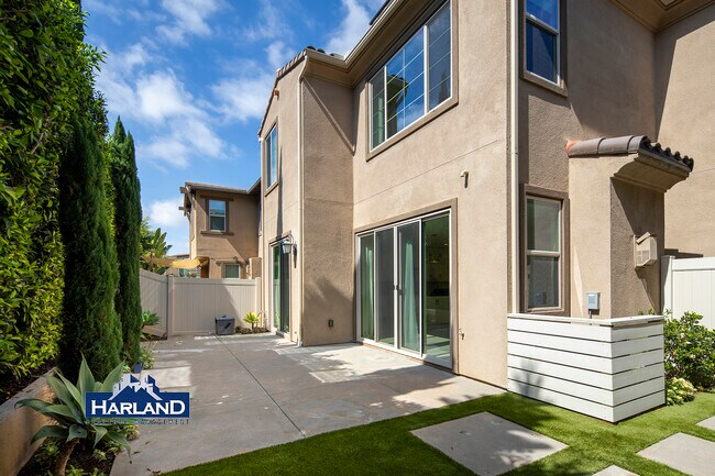 Building Photo - 3024 Estero Rd