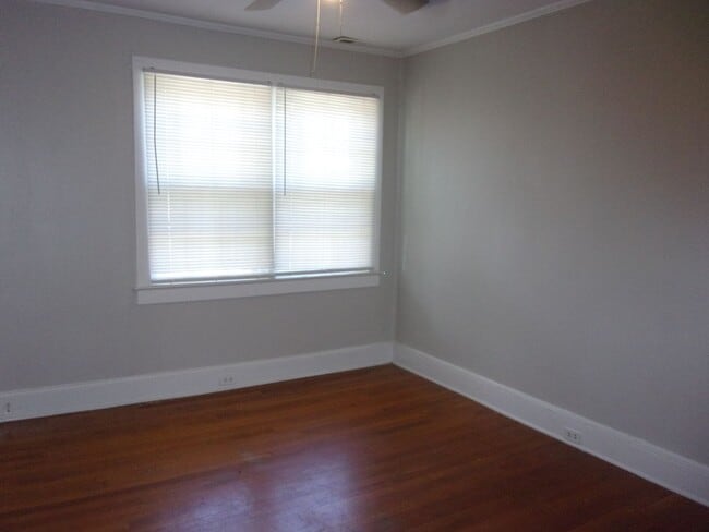 Building Photo - 1050 Ebenezer Ave Ext