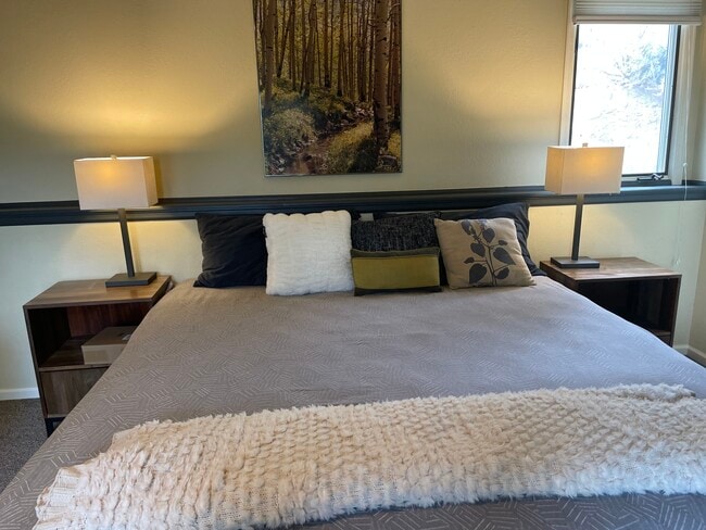 Building Photo - 230 Nottingham Rd